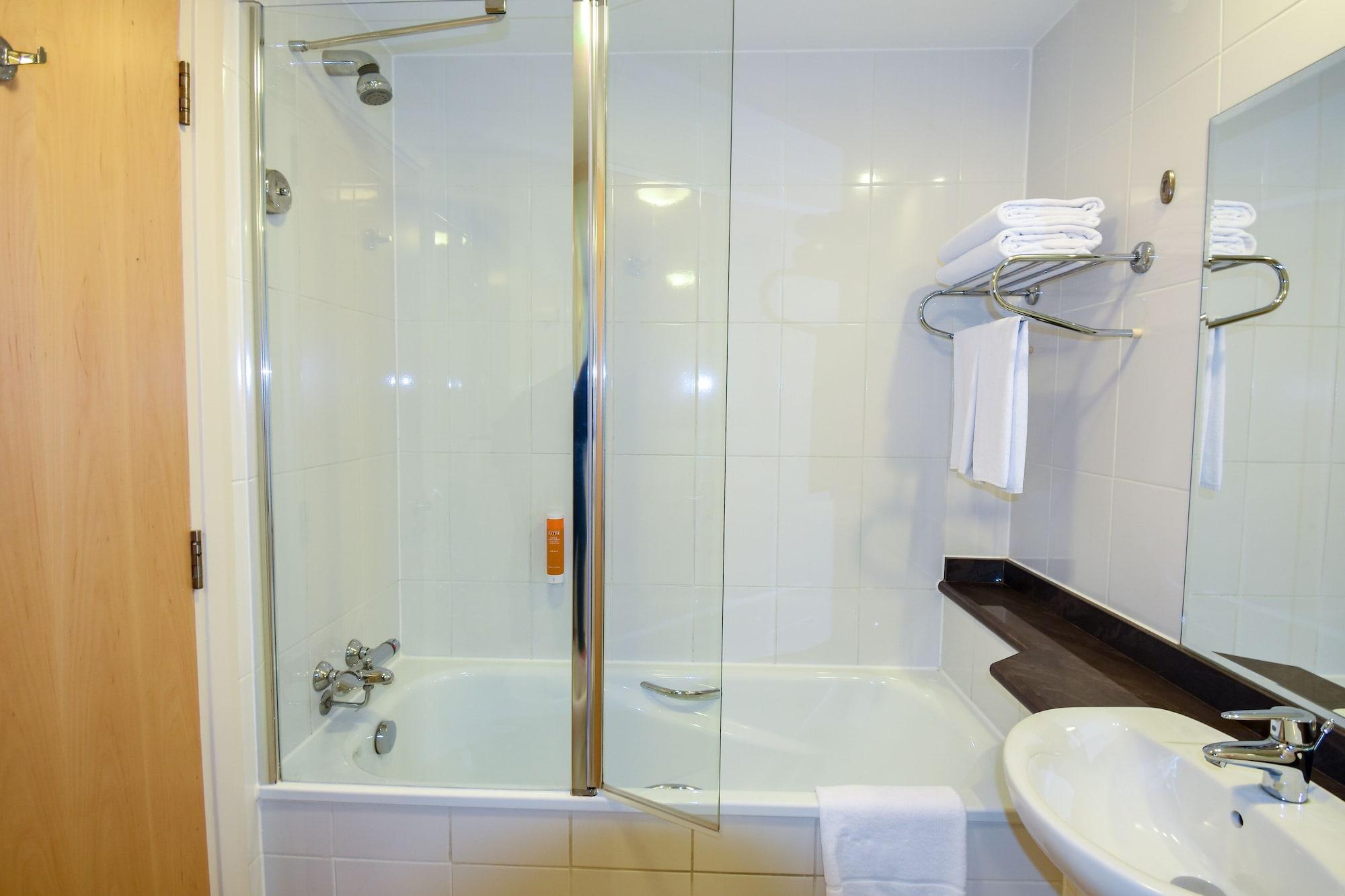 Premier Airport Business Park Hotel 3*