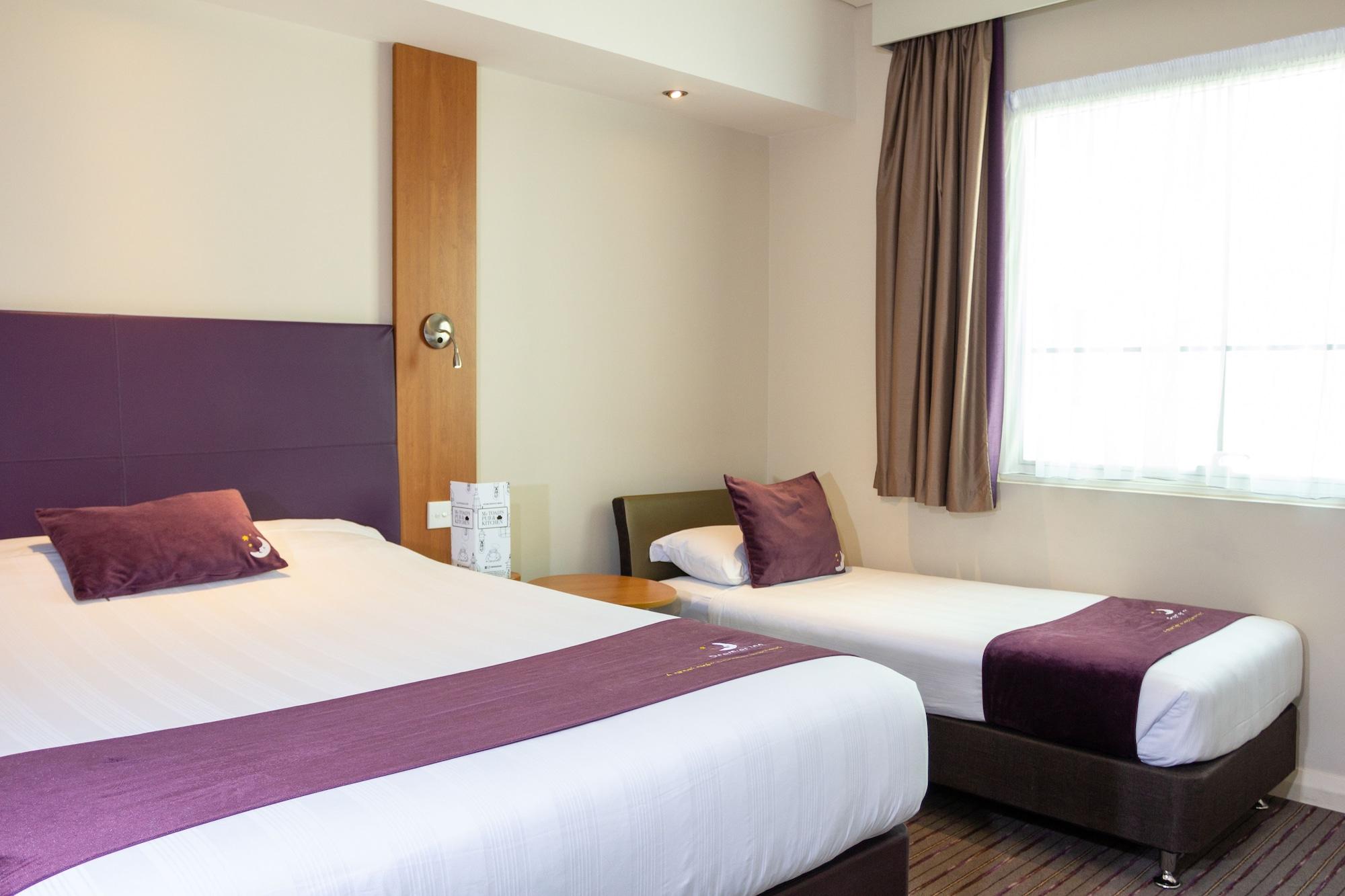 Premier Airport Business Park Hotel