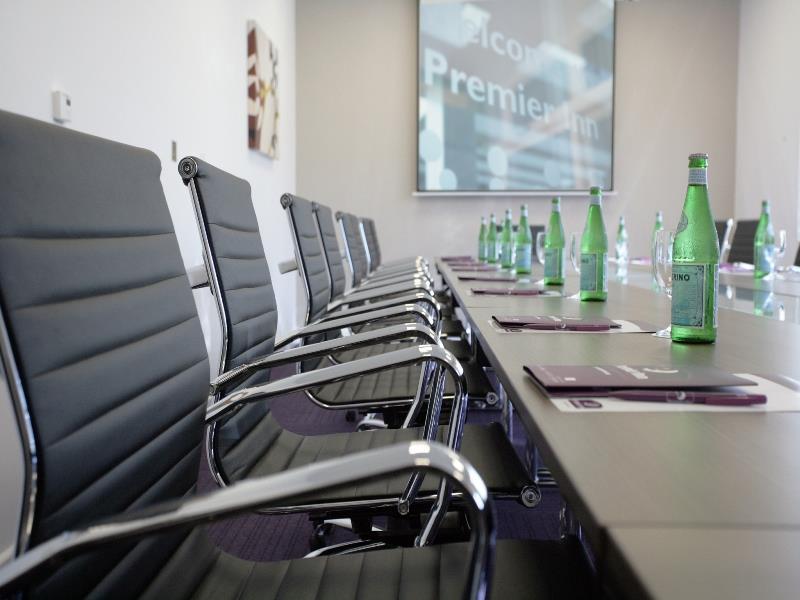 Premier Airport Business Park Hotel 3*