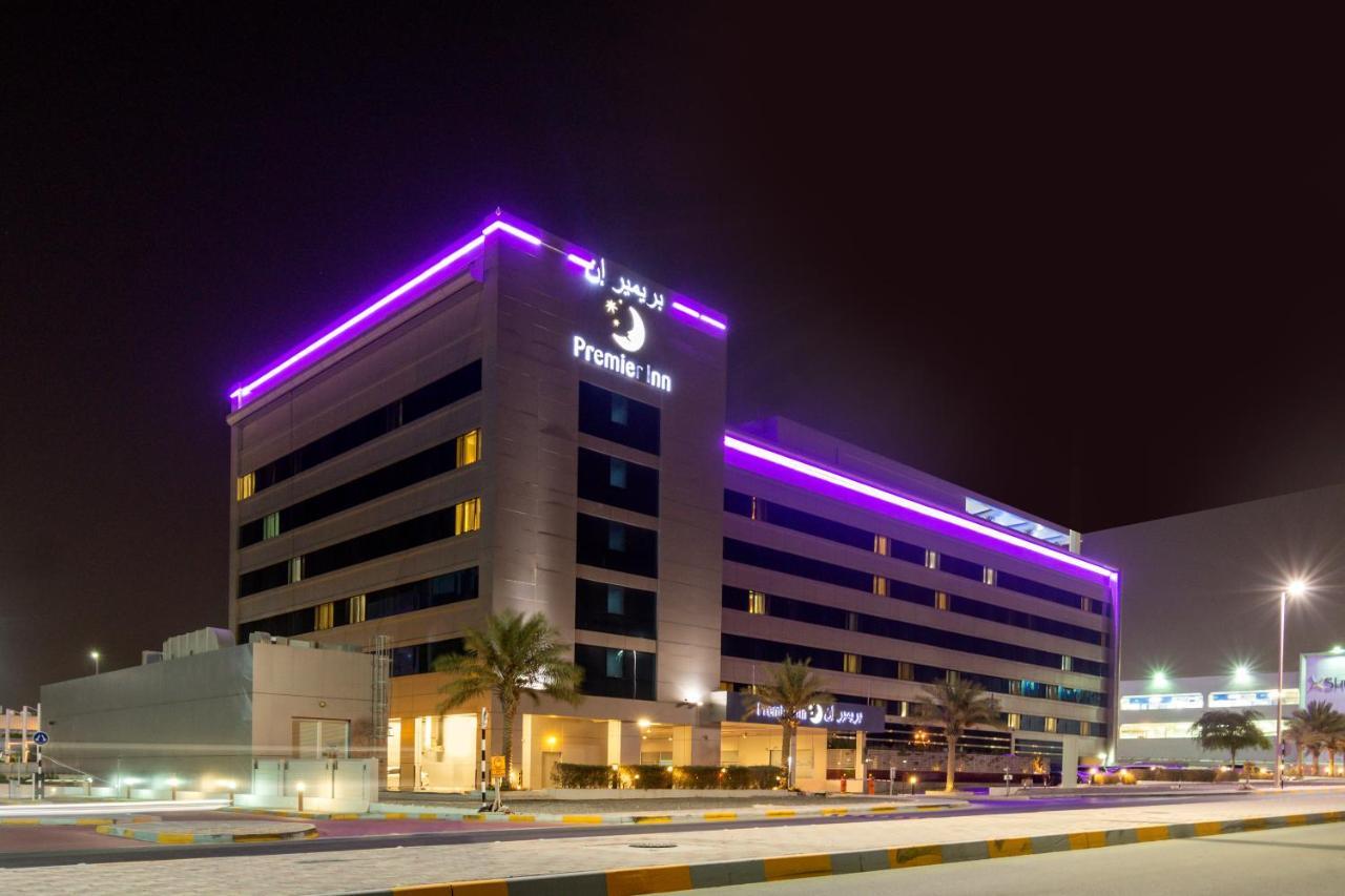 Premier Airport Business Park Hotel